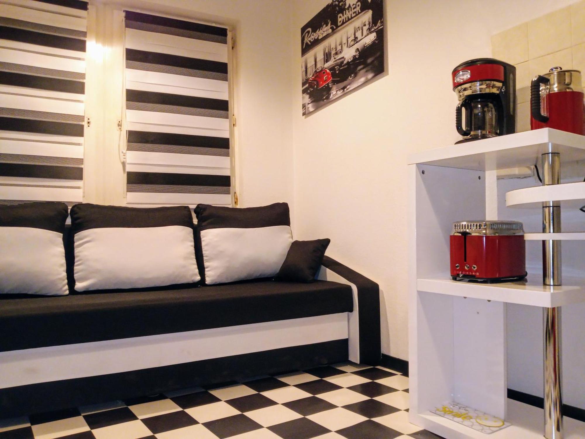 Good Located Apartment Subway U6 Wohnung Берлин Экстерьер фото